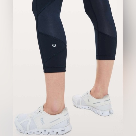 Lululemon Pace Rival Crop Full On Luxtreme 22" Size 4 - Picture 4 of 10